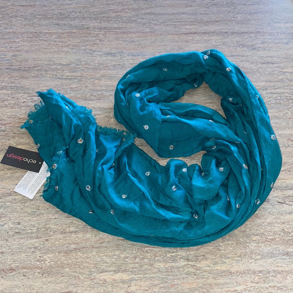 NEW Echo Design Scarf